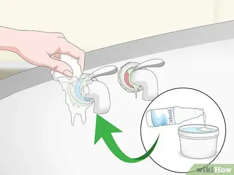 Image titled Clean an Enamel Bathtub Step 5