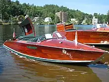 2004, 22&nbsp;ft Spencer runabout