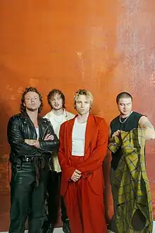 Image 135 Seconds of Summer is one of the most successful Australian pop bands of the 2010's with hit songs such as "She Looks So Perfect", "Youngblood" and "Teeth" (from 2010s in music)