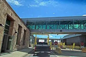 Coutts border crossing, into the US