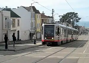 A train at Judah and 34th Avenue, 2017