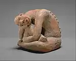 Seated figure; by artists of the Djenné-Djenno culture (Mali); 13th century; earthenware; width: 29.9&nbsp;cm; Metropolitan Museum of Art, New York City