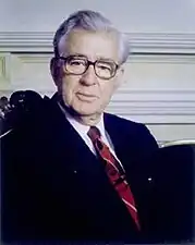 Virgilio Barco Vargas (GRS '54) – &nbsp;27th President of Colombia, 20th Colombia Ambassador to the U.K., 18th Colombia Ambassador to the United States, 6th Mayor of Bogotá
