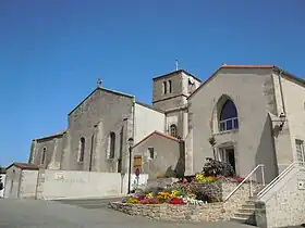 Église Saint-Martin et l'ancienne chapelle Notre-Dame-de-Recouvrance.