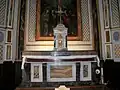 Le maître-autel et tabernacle en marbre.