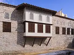 Arrière du manoir avec le sachnisi