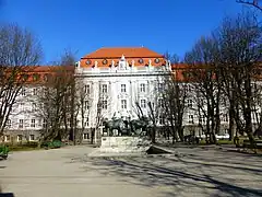 Vue du bâtiment