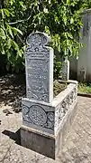 La tombe de Amet Ozenbaslı.