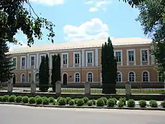l'école d'artisanat Fédorovsky, classée.