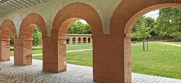 L'ancien cloître des Chartreux