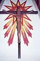 Grand crucifix au-dessus du maître-autel