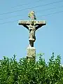 Croix monumentale près de la chapelle Sainte-Brigitte, partie sommitale (date gravée ː 1869).