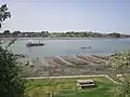 Tables ostréicoles au nord de Pointe Noire le long de la Rivière d'Auray