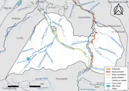 Carte en couleur présentant le réseau hydrographique de la commune