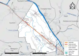 Carte en couleur présentant le réseau hydrographique de la commune