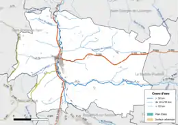 Carte en couleur présentant le réseau hydrographique de la commune
