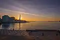 Le boulevard du bord de la mer, vue sur la mer
