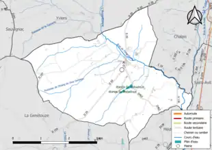 Carte en couleur présentant le réseau hydrographique de la commune