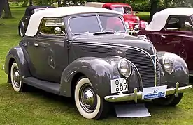 Cabriolet Deluxe.