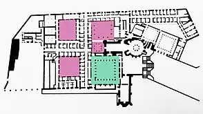 Cloîtres Renaissance (en rose), dont  de Jean III (en vert).