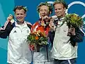 Podium de la Carabine 3 positions à 50 mètres hommes, à Markopoulo, le 22 août 2004. De gauche à droite: Michael Anti (argent), Jia Zhanbo (or) et Christian Planer (bronze).