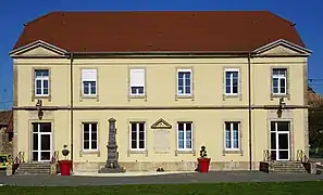 L'ancienne mairie-école.