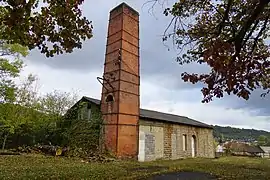 Vue arrière avec la cheminée.