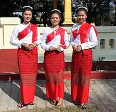 Femmes môns
