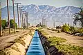 Un canal d'irrigation.