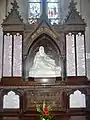 Monument commémoratif des morts de la Première Guerre mondiale dans la basilique Notre-Dame-de-Délivrance de Quintin.
