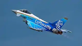 Un Eurofighter Typhoon EF2000 de la Luftwaffe au Salon 2016.