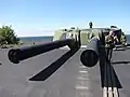 Une tourelle avec des canons jumeaux de 305 mm achevée en 1935.