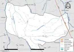 Carte en couleur présentant le réseau hydrographique de la commune