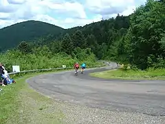 La route d'accès en 2011, à 1&nbsp;km de l'arrivée.