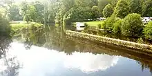 Le Blavet (Canal de Nantes à Brest) près de l'abbaye de Bon-Repos.