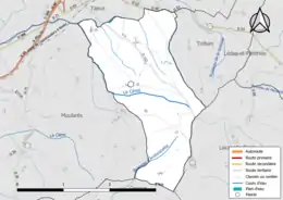 Carte en couleur présentant le réseau hydrographique de la commune