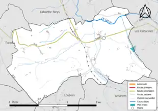 Carte en couleur présentant le réseau hydrographique de la commune