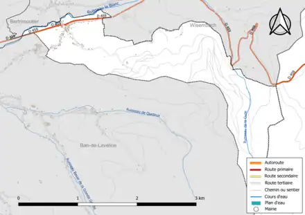 Carte en couleur présentant le réseau hydrographique de la commune