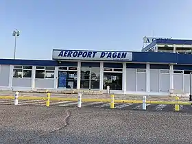 Entrée de l'aérogare d'Agen-La Garenne en 2019