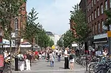 Strøget, rue piétonne marchande d'Aarhus.