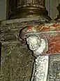 Tête d'angelot à gauche de l'autel