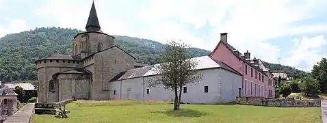 Vue d'ensemble des bâtiments en 2018.