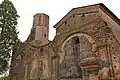 Mur de l'église détruite.