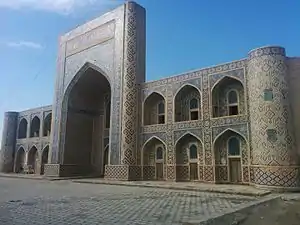Médersa Abdoulla-khana&nbsp;(ru)