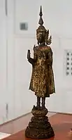 Bouddha faisant le geste de l'abhaya-mudrā. Bronze laqué et doré. Thaïlande. XIXe&nbsp;siècle