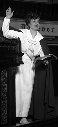 Image illustrative de l’article Aimee Semple McPherson
