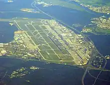 L'aéroport.