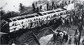 Épave de l'aurorail qui a déraillé à Ajikawaguchi le 29 janvier 1940