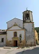 La façade de l'église et son clocher édifié au XIXe siècle.