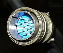 Connecteur MIL-DTL-38999 à 16 pins